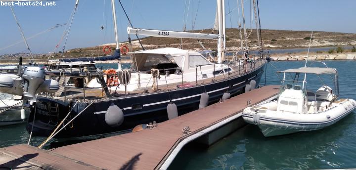 VAN DAM NORDIA PILOT HOUSE CRUISER 58'