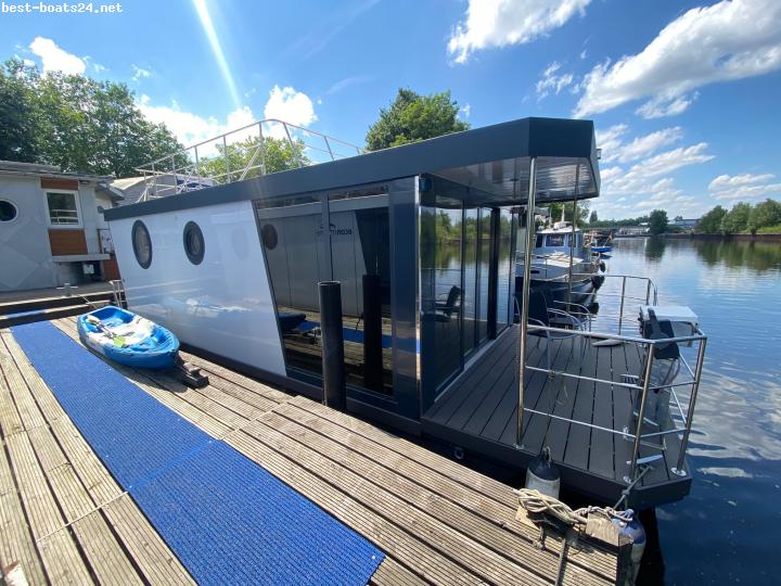 RIVERLOFT RL-1000 HAUSBOOT