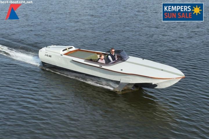 UNBEKANNT VOLGA DRAAGVLEUGELBOOT